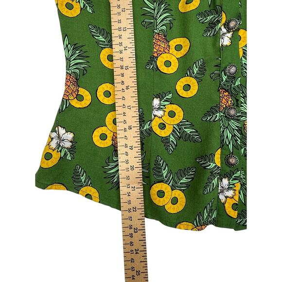 Collectif x ModCloth Pineapple Print Button Blouse Green Retro Size M - Picture 9 of 12